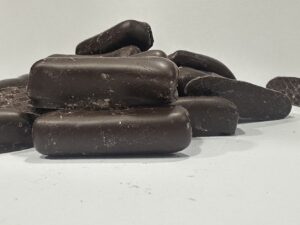 Ingver tumedas &scaron;okolaadis / Имбирь в тёмном шоколаде