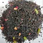 Must tee pistaatsiapähklitega / Черный чай с фисташками