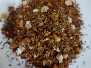 Roibush v&uuml;rtsidega / Ройбуш пряностями