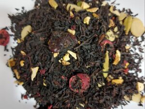 Must tee vaarikate, j&otilde;hvikate / Черный чай с малиной, клюквой