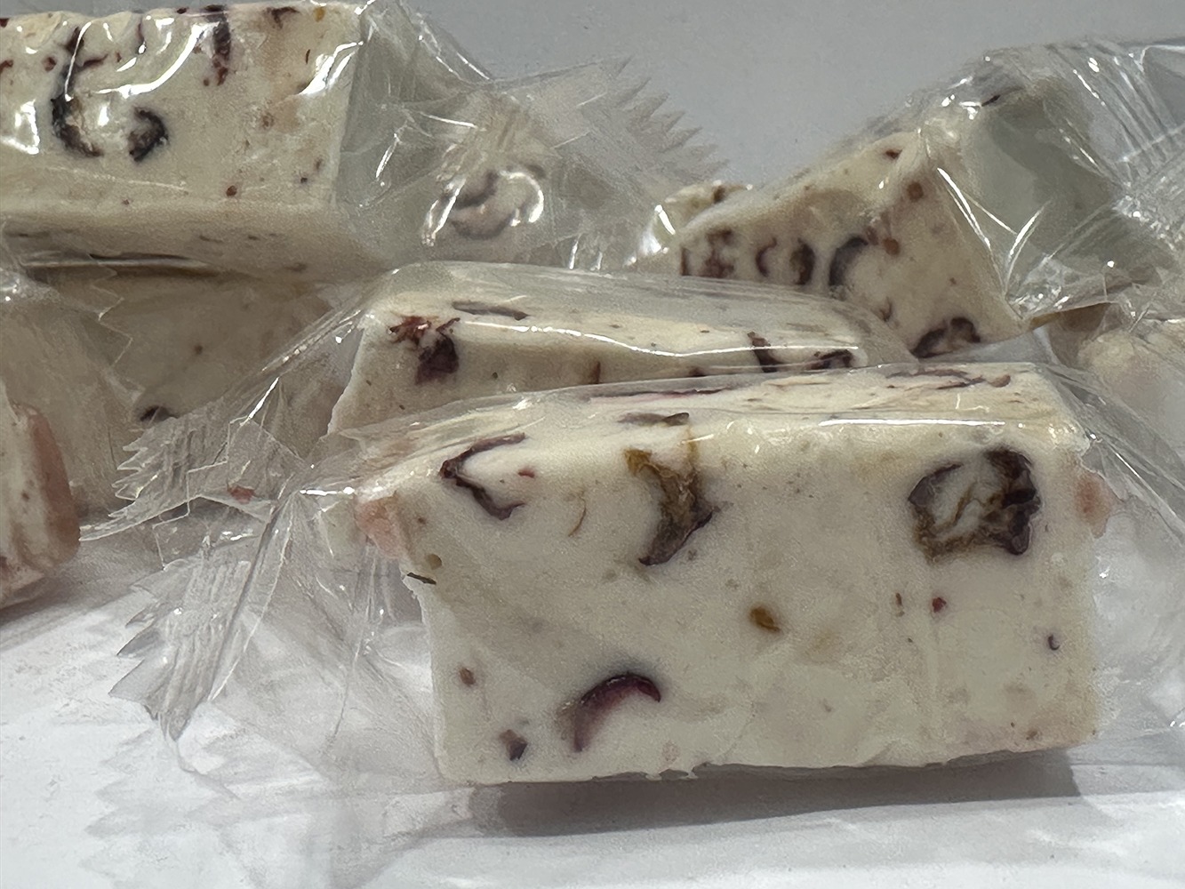 Nougat jõhvikatega / Нуга с клюквой