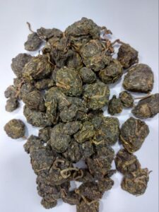Ženšenn Oolong tee 100g – ženšennipulbriga kaetud toniseeriv oolong Teemaailmast
